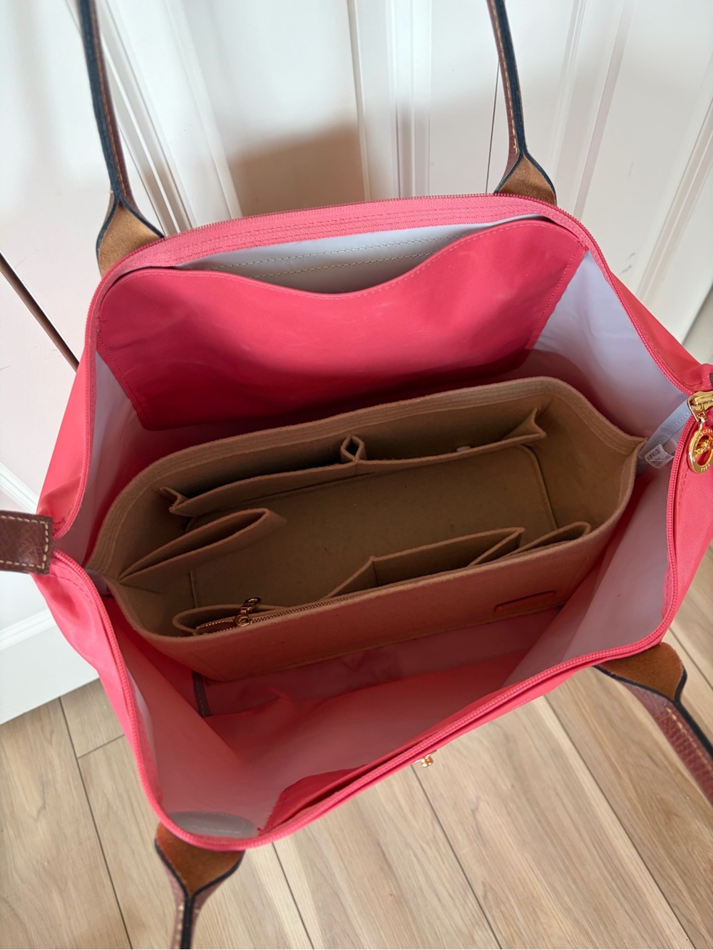 Longchamp Large Le Pliage Tote Grenadine Pink + Bonus Bag Organizer - Picture 3 of 15